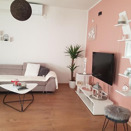 Apartmani Milutin Бродариця Екстер'єр фото