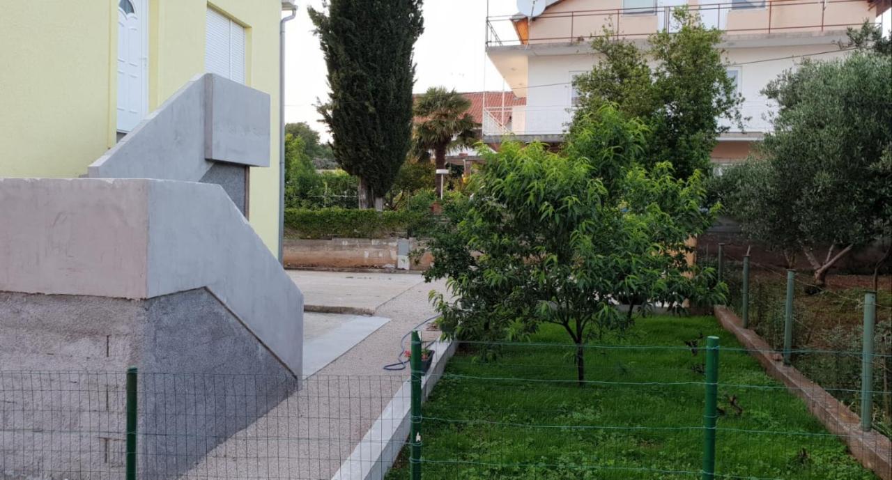Apartmani Milutin Бродариця Екстер'єр фото