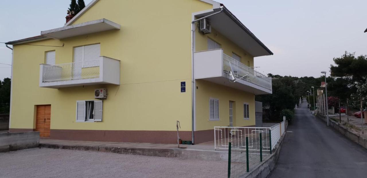 Apartmani Milutin Бродариця Екстер'єр фото